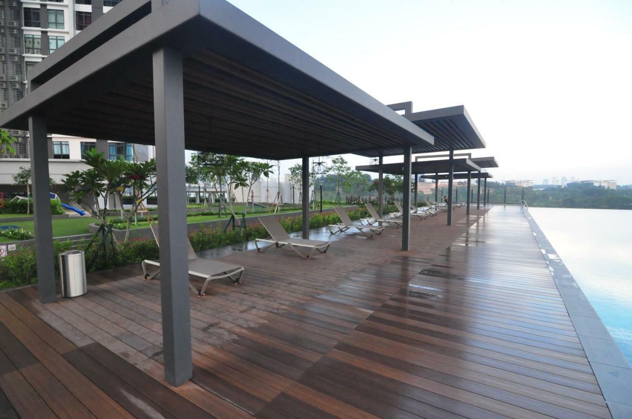 Kenwingston Square Garden By Idealhub Cyberjaya Εξωτερικό φωτογραφία